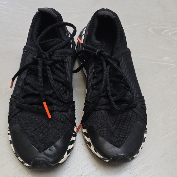 Adidas by Stella McCartney Black and White Sneakers, Size 8 - Picture 2 of 9